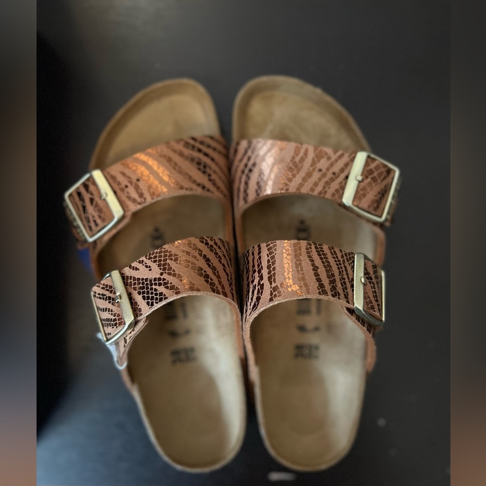Birkenstock Tan Patterned Sandals - Picture 3 of 6